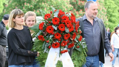 8. Mai: Für uns ist der 8. Mai ein Tag der Befreiung von Faschismus, Rassismus, Antisemitismus und Antikommunismus und deshalb ein Festtag!